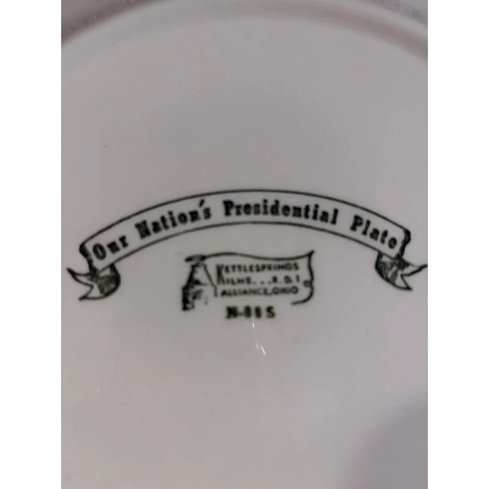 OUR NATIONS' PRESIDENT'S PLATE JOHN F KENNEDY Kettlesprings Kilns COLLECTIBLE